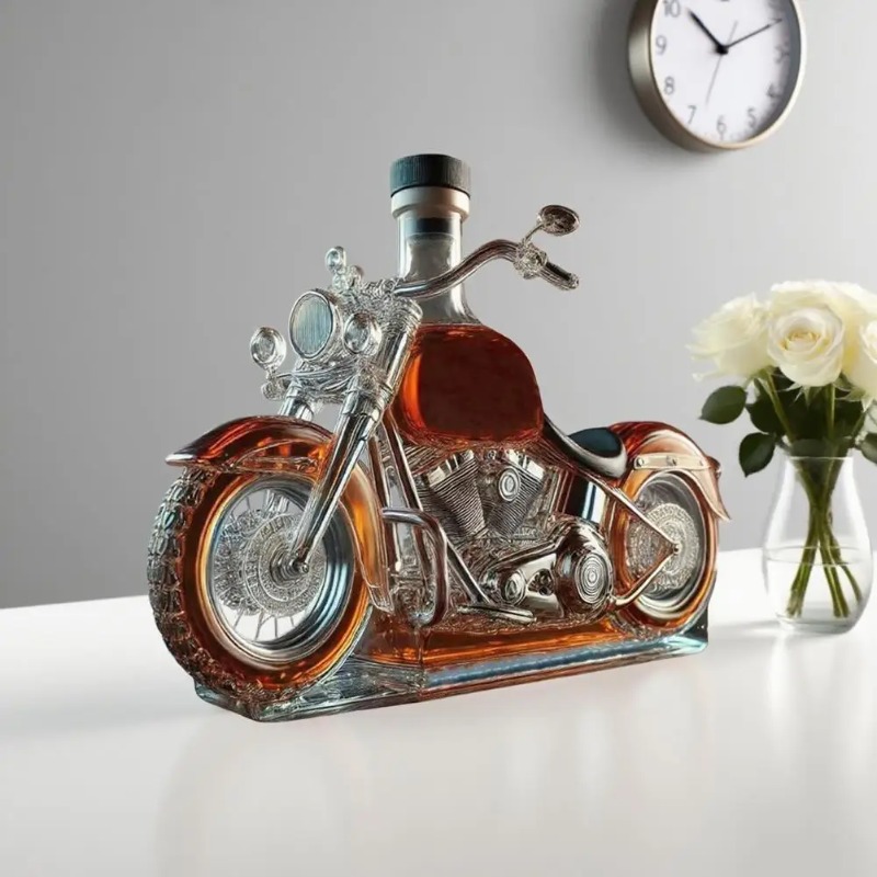 Glass Decanter Whiskey - Motosiklet Tarzı Viski Sürahisi, El Yapımı