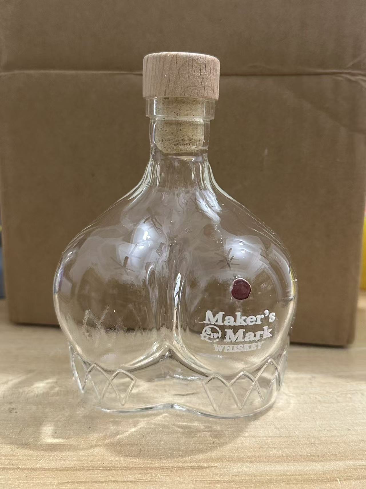 Yeni Tasarım Kalça Şeklinde Vi - Glass Decanter Whiskey incelemesi ve fiyatı